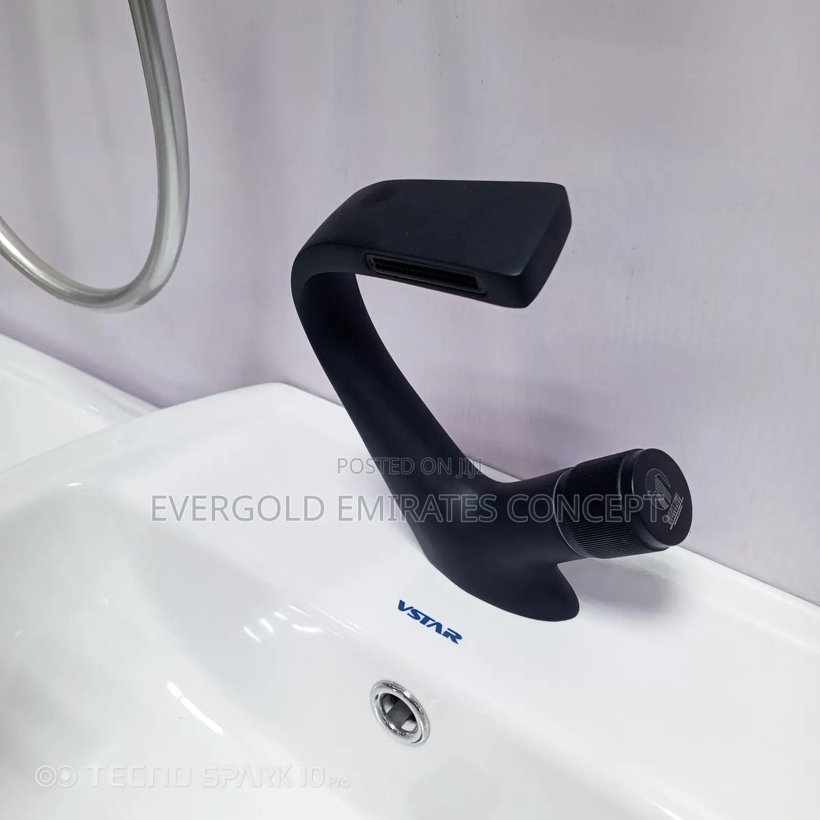 Luxury Hot and Cold Basin Mixer