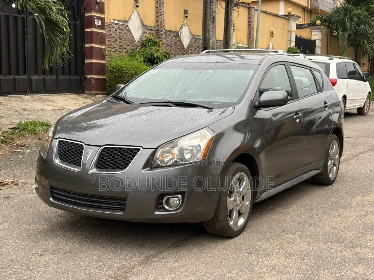 Pontiac Vibe 2009 Gray