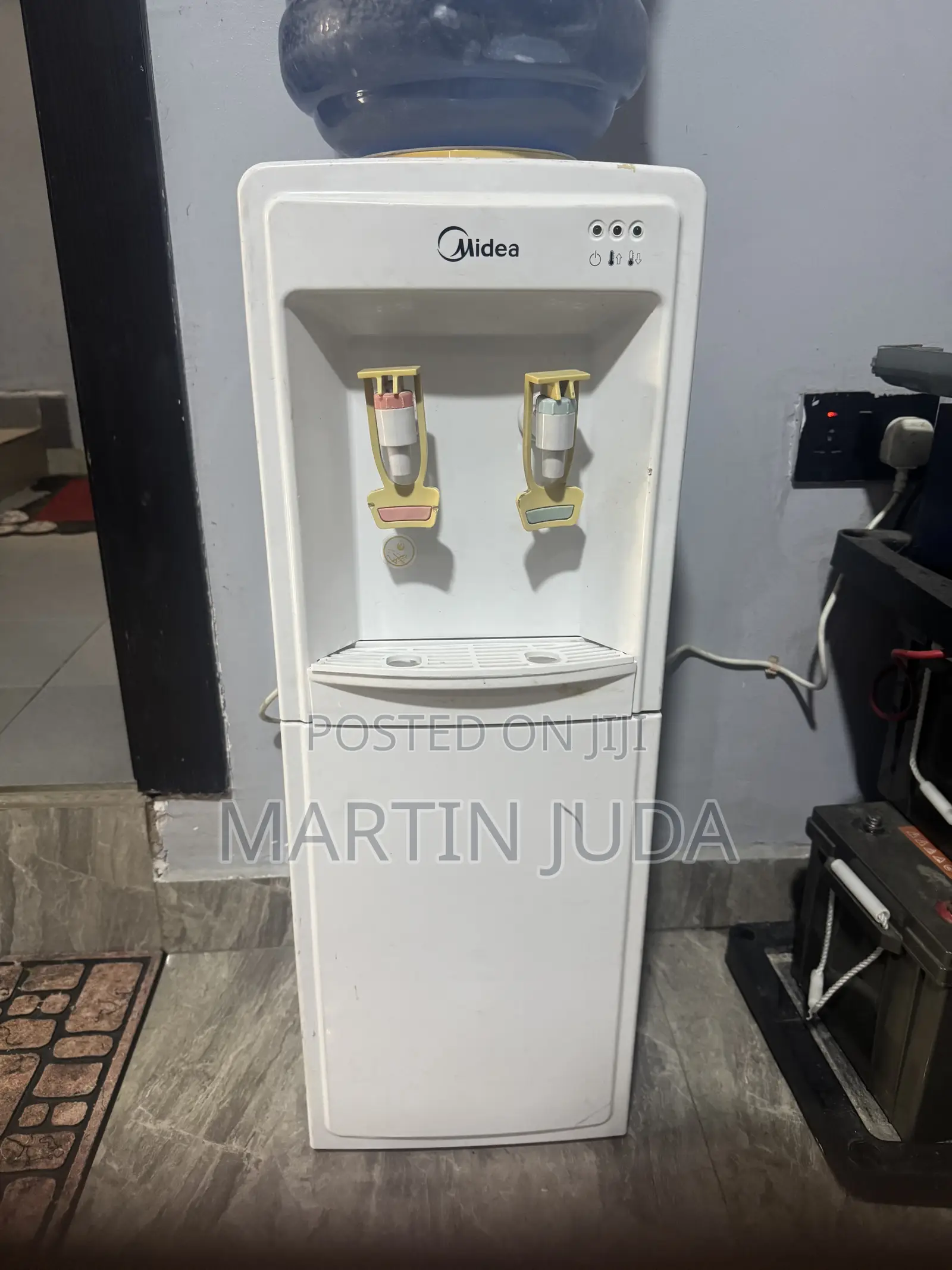 Midea Water Dispenser