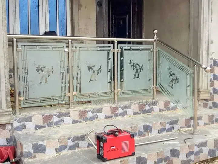 Custom Glass Handrail
