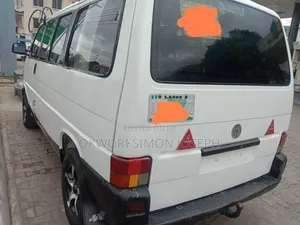Volkswagen Transporter 2005 White