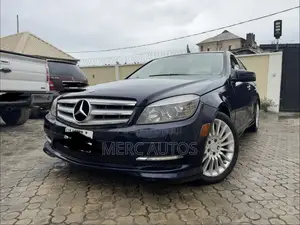 Mercedes-Benz C300 Luxury 4Matic Sedan AWD (3.0L 6cyl 7A) 2011 Blue