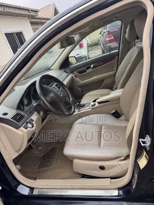 Mercedes-Benz C300 Luxury 4Matic Sedan AWD (3.0L 6cyl 7A) 2011 Blue