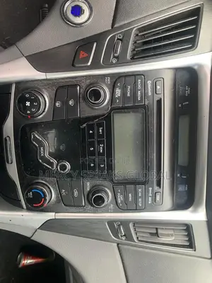 Hyundai Sonata GLS Sedan FWD (2.4L 4cyl 6A) 2012 Gray