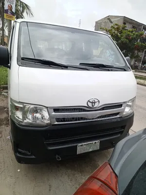 Toyota HiAce 2008 White