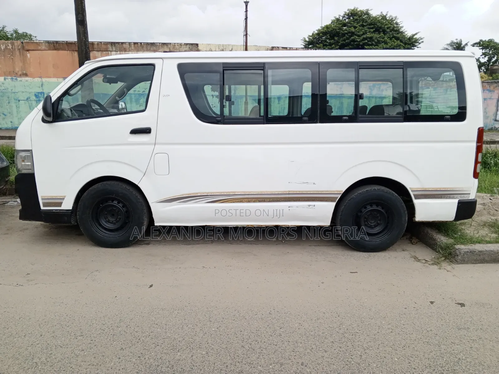 Toyota HiAce 2008 White