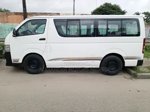 Toyota HiAce 2008 White