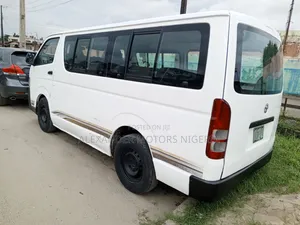 Toyota HiAce 2008 White