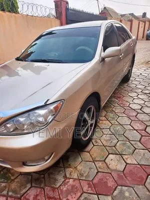 Toyota Camry 2.4 XLi Automatic 2006 Gold