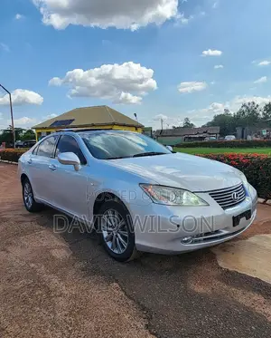 Lexus ES 350 FWD 2014