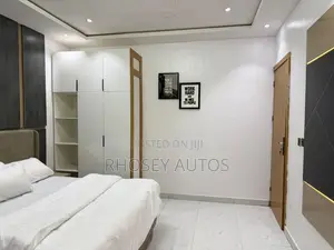 Furnished 2bdrm Apartment in Ikate Palm Spring for sale