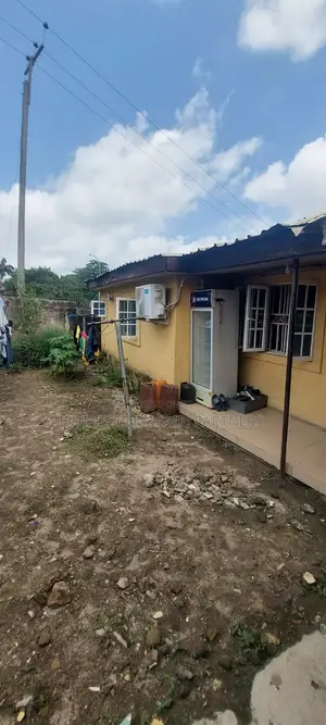 3bdrm Bungalow in Life Camp for sale