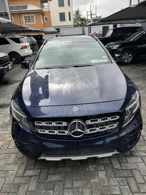 Mercedes-Benz GLA 250 2018 Blue