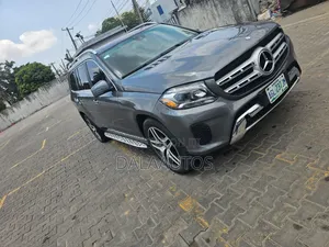 Mercedes-Benz GL-Class 2014 Beige