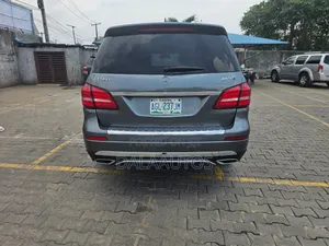 Mercedes-Benz GL-Class 2014 Beige