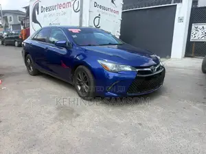Toyota Camry SE 4dr Sedan (2.5L 4cyl 6A) 2015 Blue
