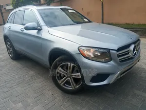 Mercedes-Benz GLC-Class 2017 Blue