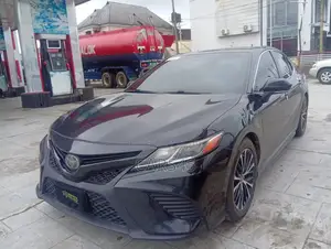 Toyota Camry 2017 Black