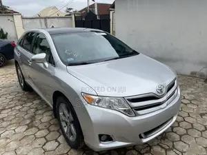 Toyota Venza XLE AWD V6 2013 Silver