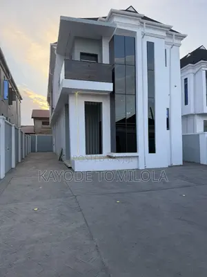 Furnished 4bdrm Duplex in Space Avenue, Akobo for sale
