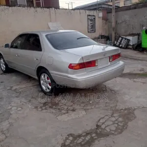 Toyota Camry 2001 Silver