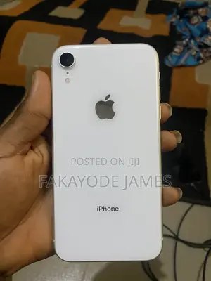 New Apple iPhone XR 64 GB White