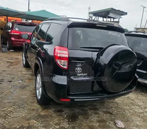 Toyota RAV4 2010 Gray