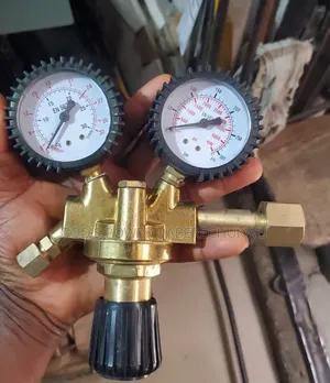 Dual-Gauge Brass Gas Pressure Regulator