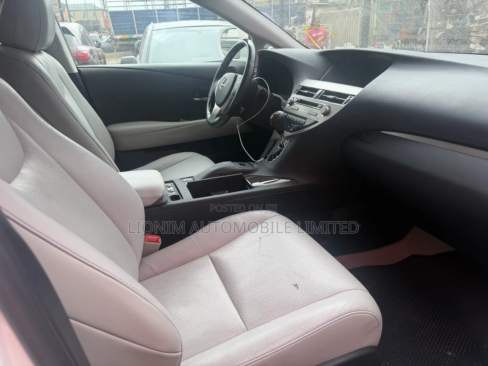 Lexus RX 350 FWD 2013 White