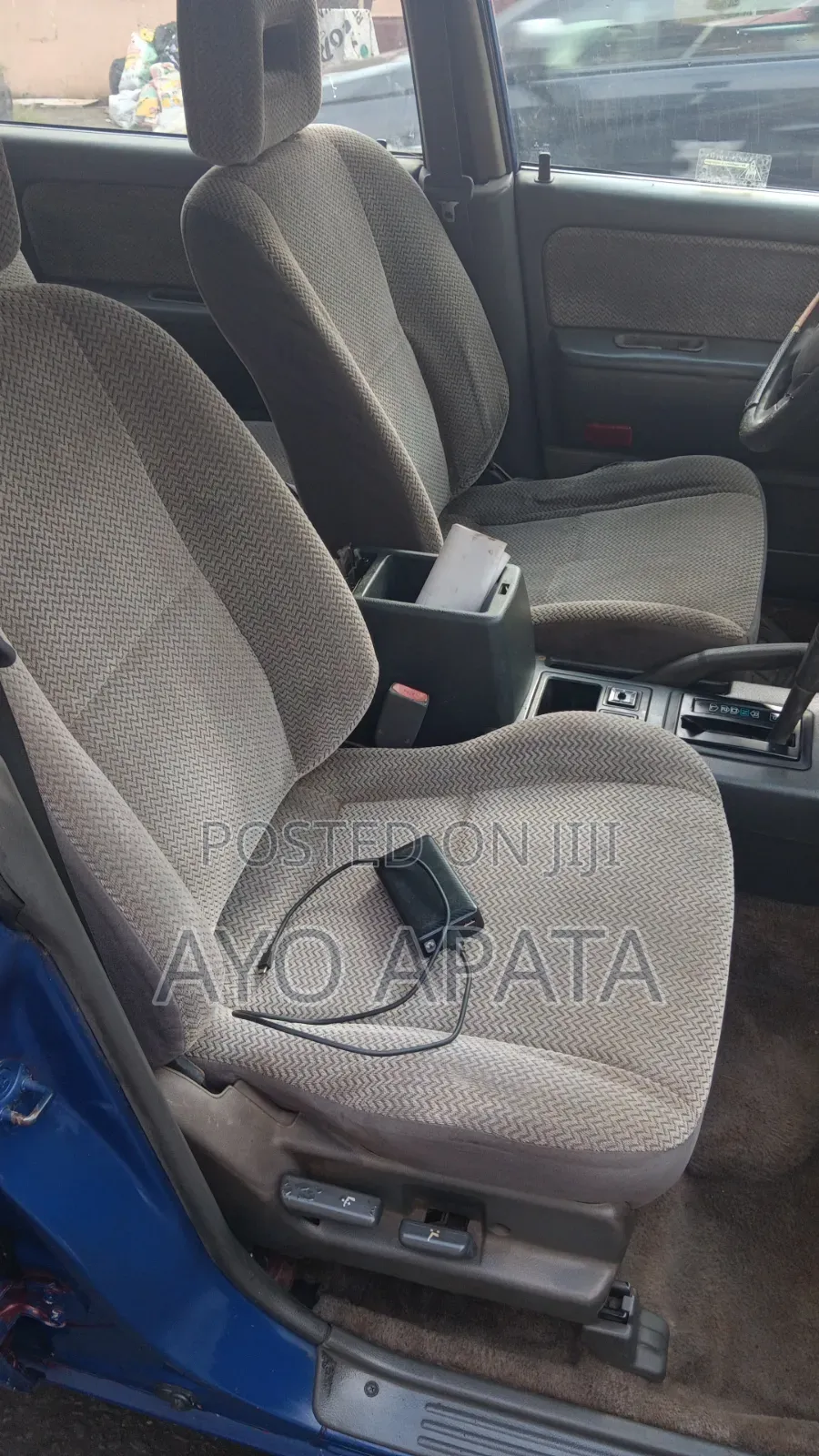Mitsubishi SpaceWagon 2001
