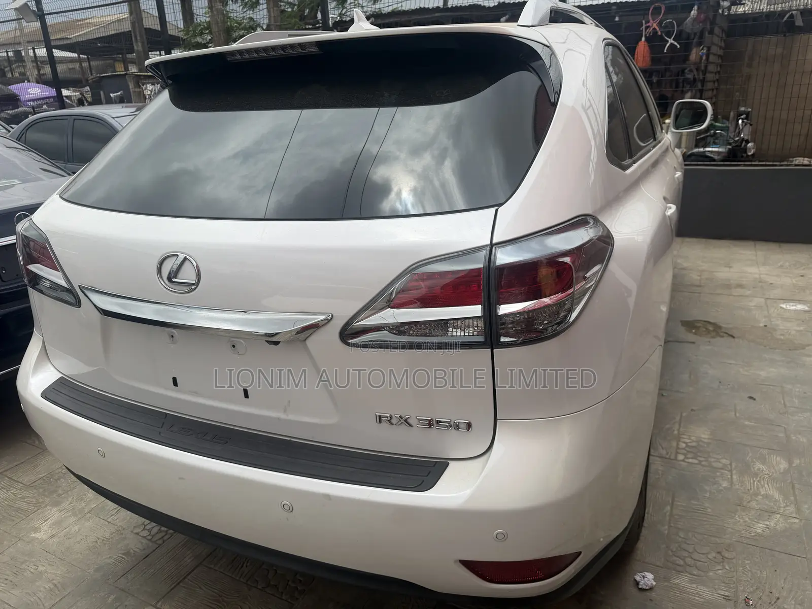 Lexus RX 350 FWD 2013 White