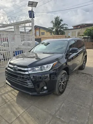 Toyota Highlander 2016 Black