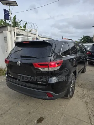 Toyota Highlander 2016 Black