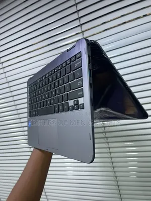 Laptop Asus 1015E 4GB Intel Celeron SSD 128GB