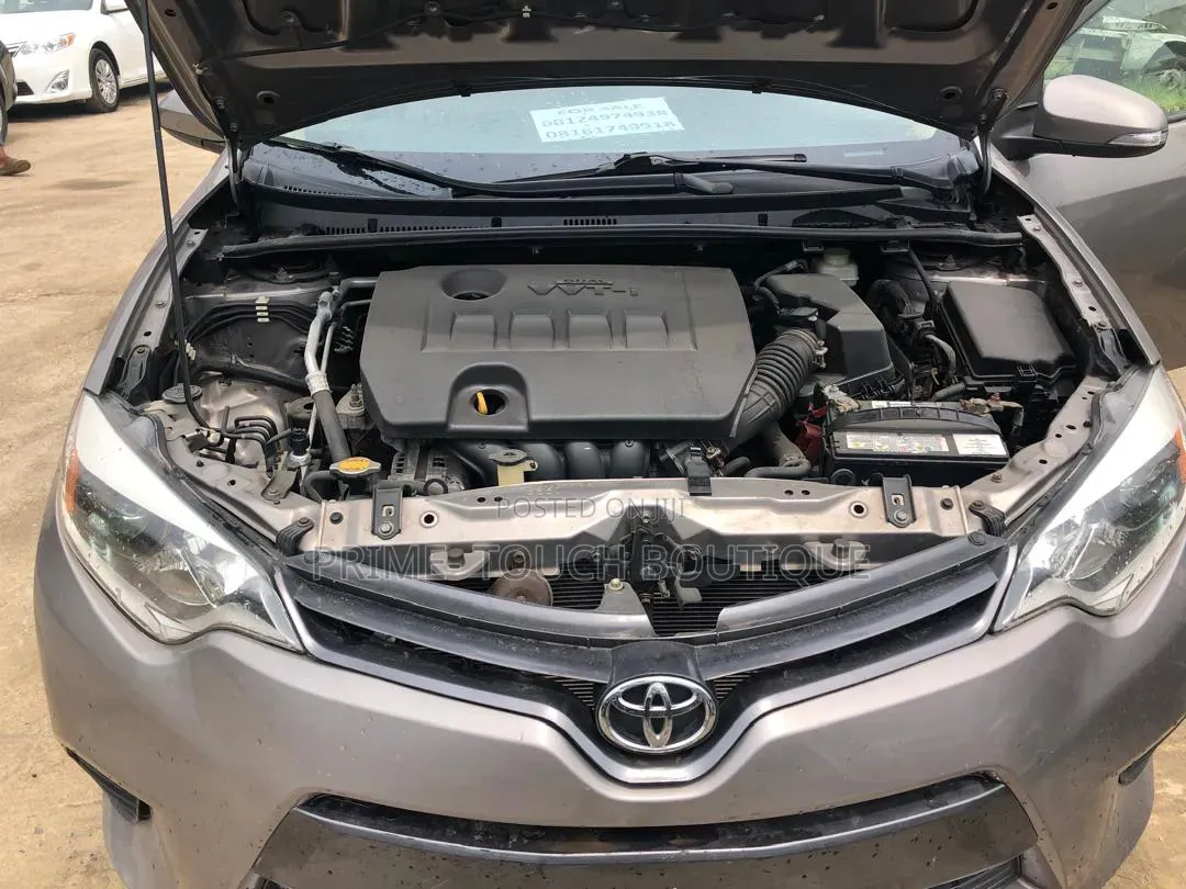 Toyota Corolla 2015 Gray