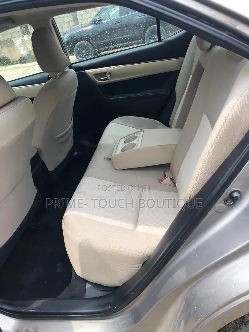 Toyota Corolla 2015 Gray
