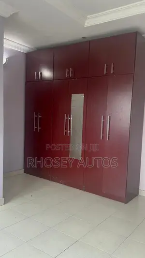4bdrm Duplex in Area In Surulere, for sale