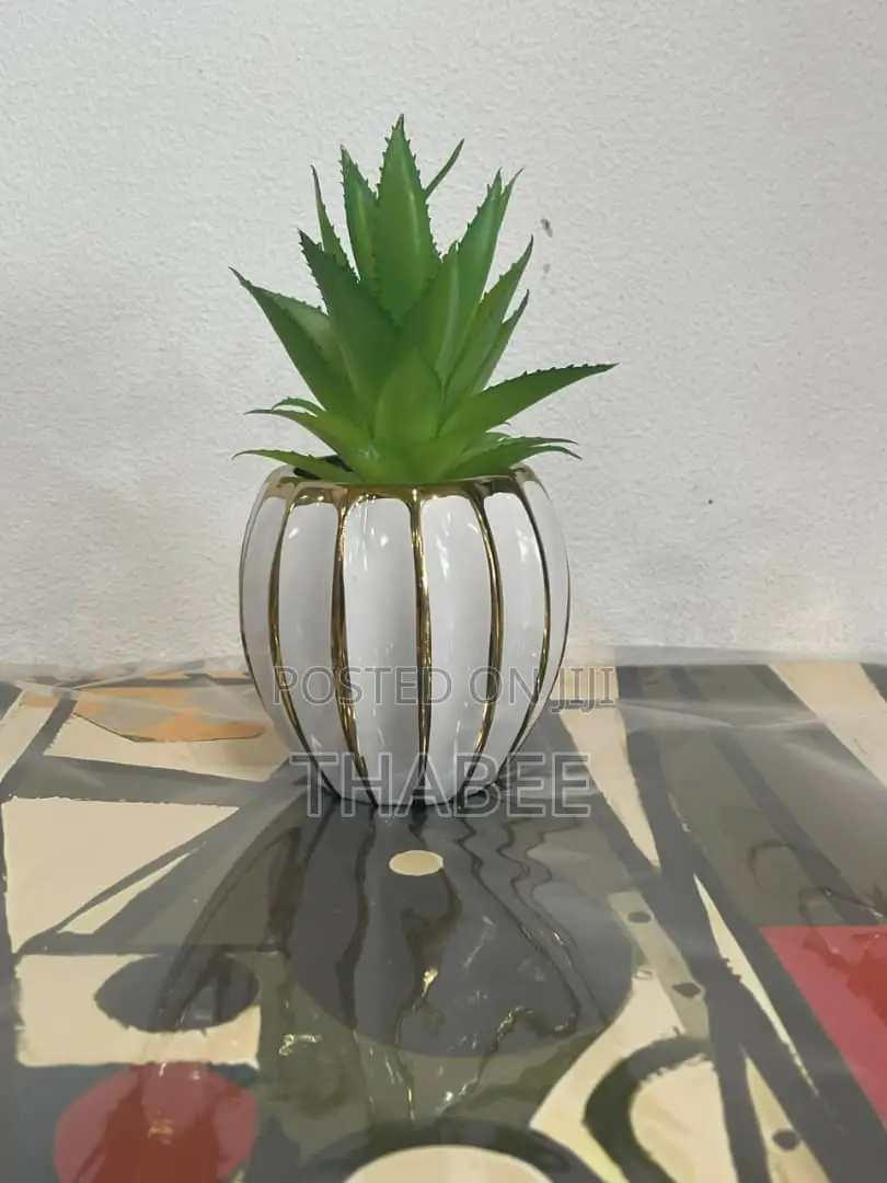 Tabletop Flower Vase Decor Props