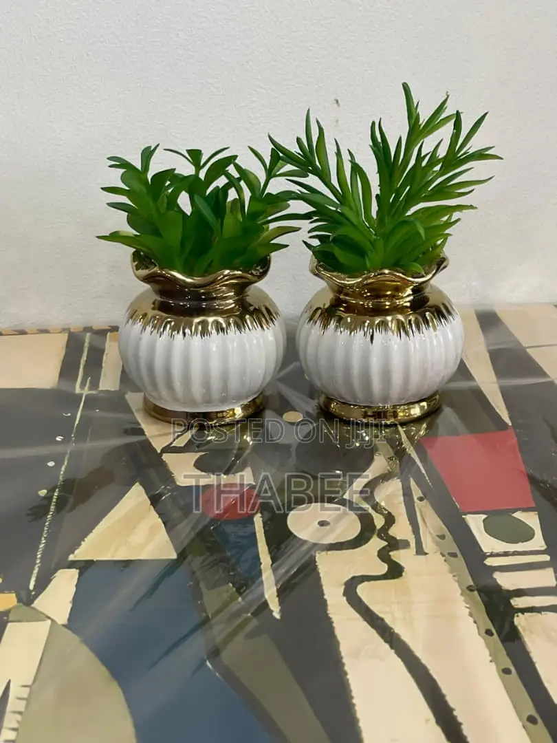 Tabletop Flower Vase Decor Props