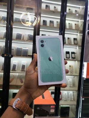 New Apple iPhone 11 256 GB Green