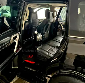 Lexus LX 2017 Red