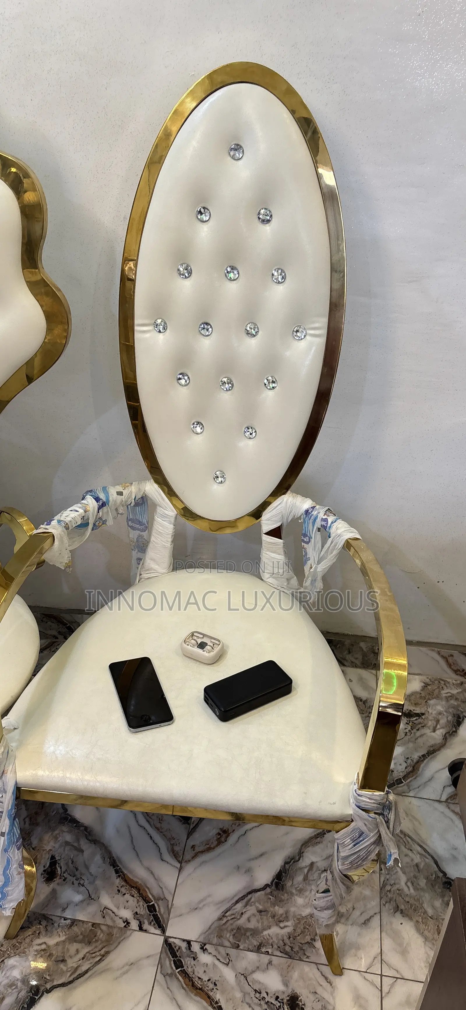 Couples Vip Chair