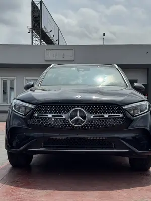 Mercedes-Benz GLC-Class GLC 300 4MATIC AWD 2025 Black