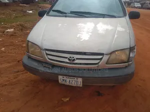 Toyota Corolla 2005