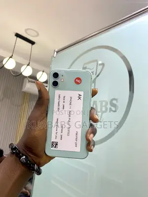 Apple iPhone 11 64 GB Green