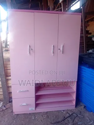 Wardrobe 4 by 6