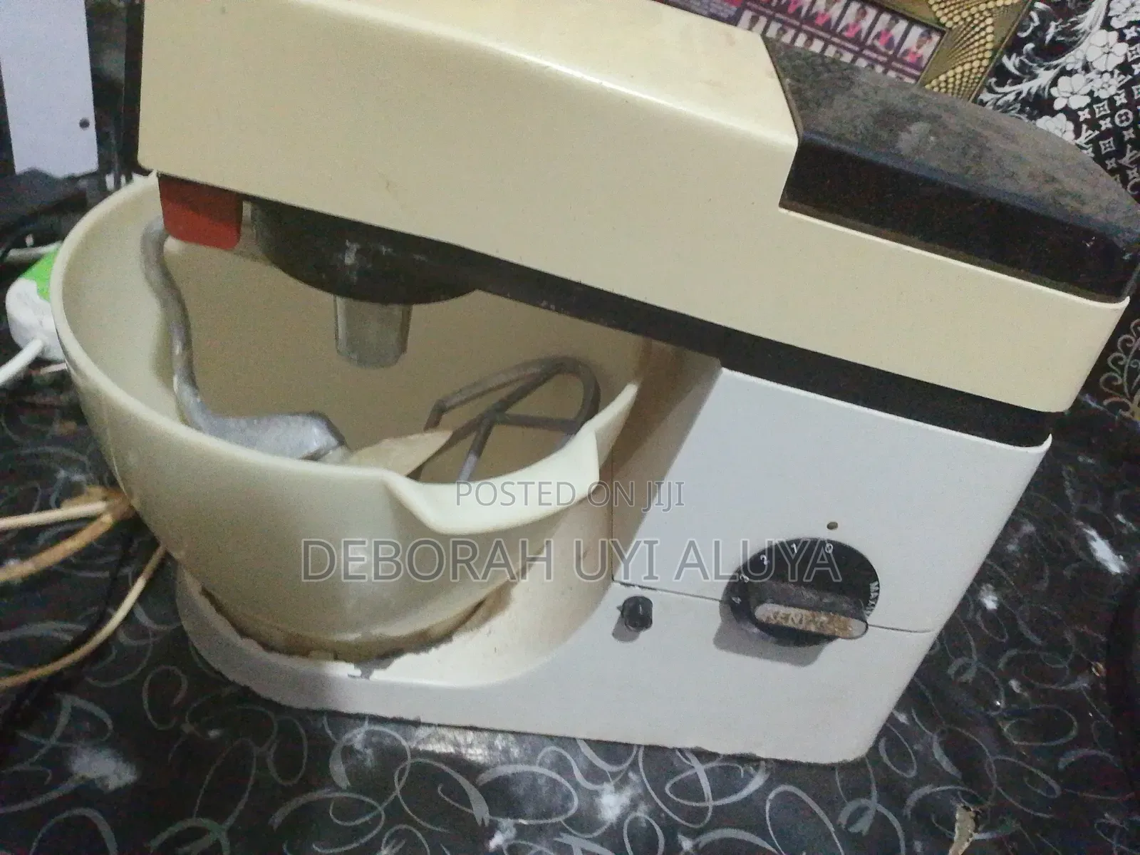 Cake Mixer With Two Hook