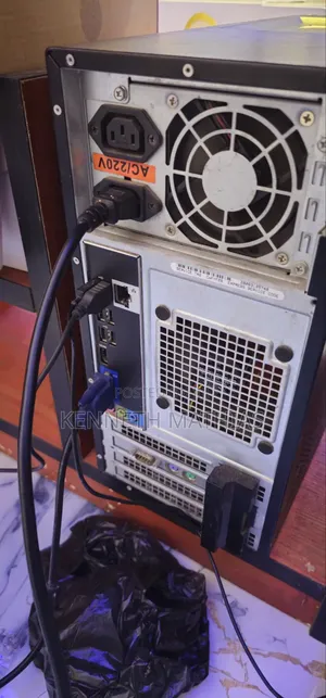 Desktop Computer Dell OptiPlex 3010 4GB Intel Core i3 HDD 500GB