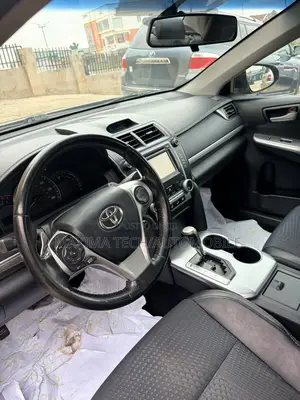 Toyota Camry SE 4dr Sedan (2.5L 4cyl 6A) 2013 Black