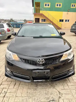 Toyota Camry SE 4dr Sedan (2.5L 4cyl 6A) 2013 Black